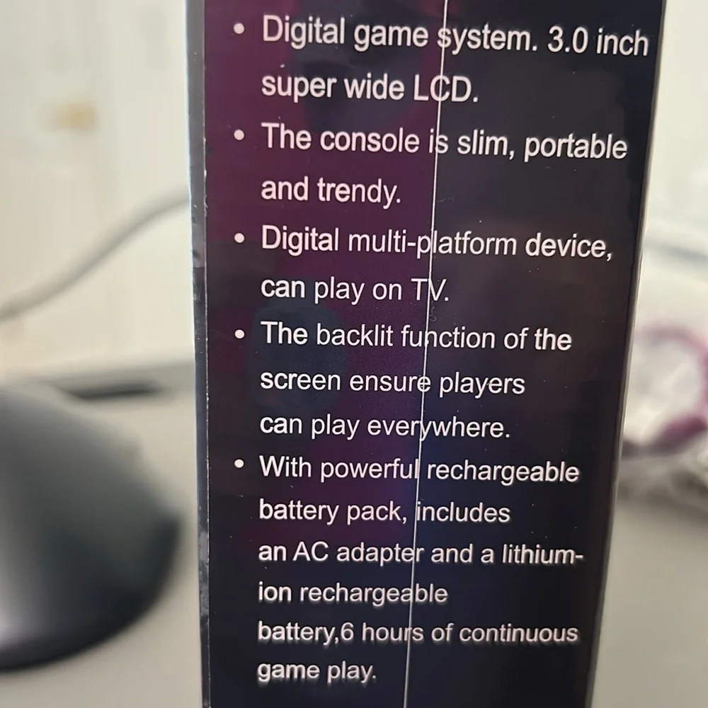 Handheld Retro Gaming Console. 400 Classic Games - Sealed